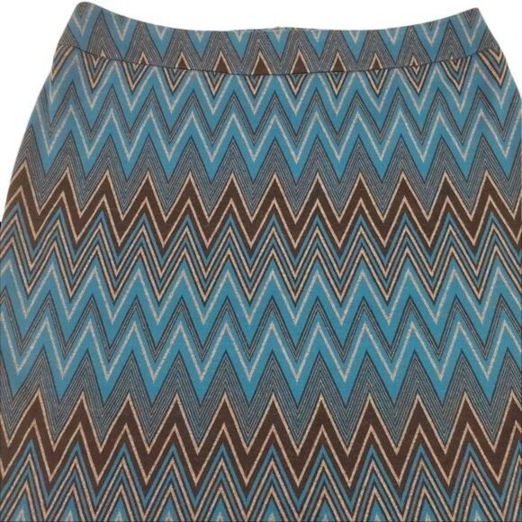 Sharagano Prism Detail Fitted Skirt - Picture 4 of 10